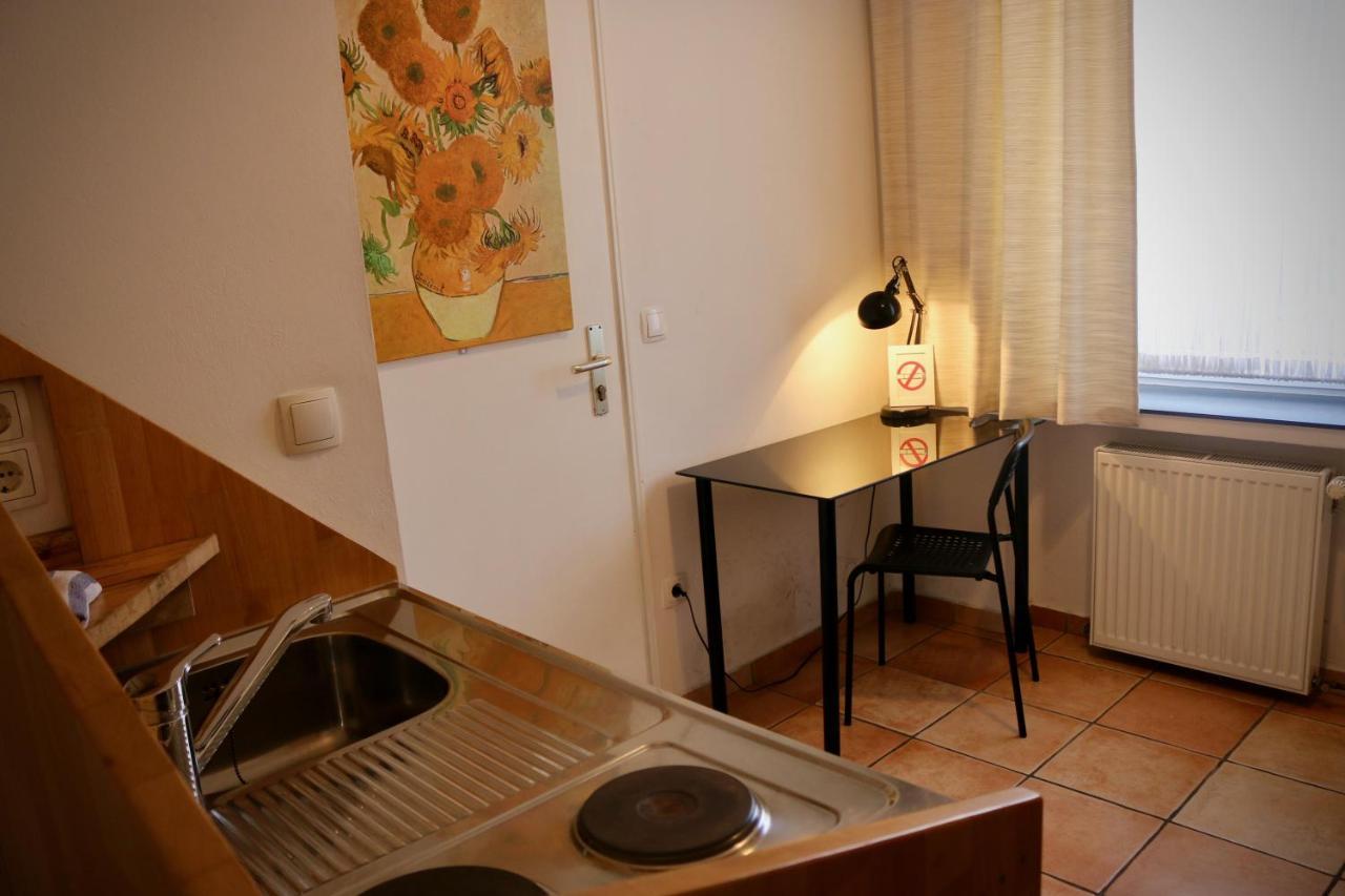 Studio-Apartments & Moeblierte Wohnungen Fuer Monteure Zentral In Mulheim an der Ruhr Bagian luar foto